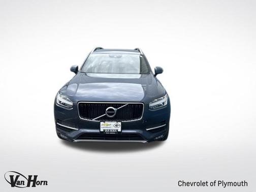 2019 Volvo XC90 T6 Momentum