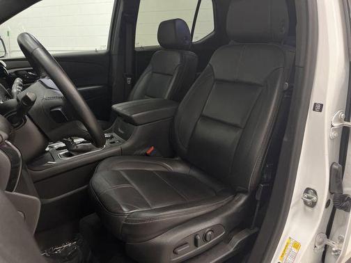 2022 Chevrolet Traverse RS