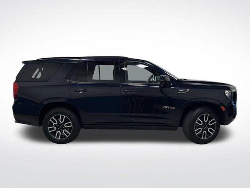 2022 GMC Yukon AT4