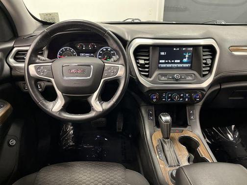 2018 GMC Acadia SLE-2