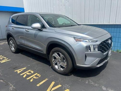 Shimmering Silver Pearl 2023 Hyundai SANTA FE SE