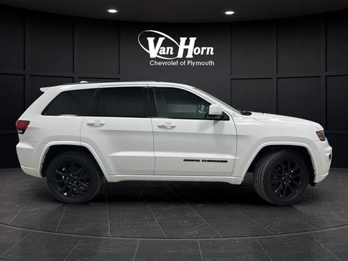 2017 Jeep Grand Cherokee Altitude