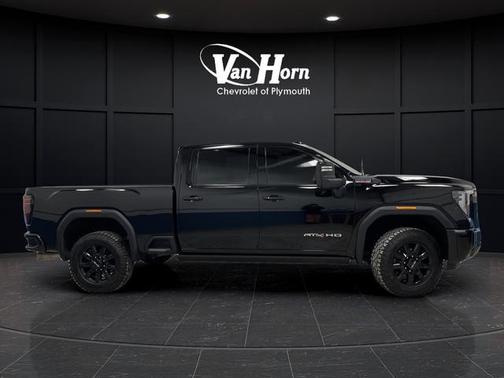 2025 GMC Sierra 3500 AT4