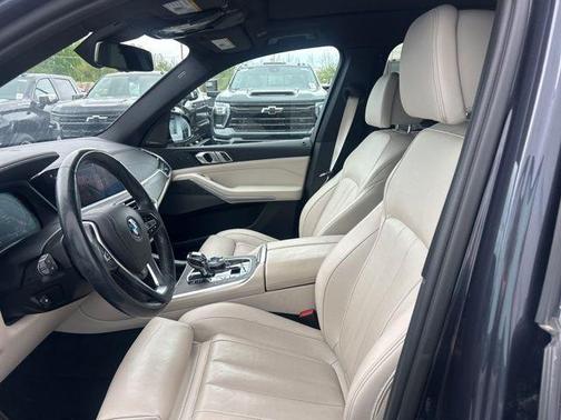 Gray Metallic 2021 BMW X5 xDrive40i