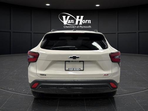 White Sand 2026 Chevrolet Trax 2RS