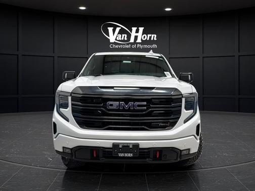 Summit White 2023 GMC Sierra 1500 AT4
