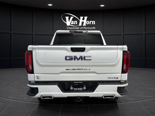 Summit White 2023 GMC Sierra 1500 AT4