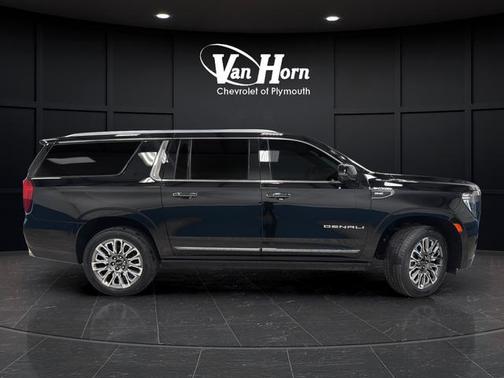 Onyx Black 2023 GMC Yukon XL Denali Ultimate