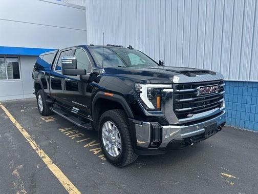 Onyx Black 2024 GMC Sierra 2500 SLT