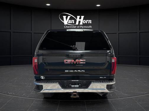 Onyx Black 2024 GMC Sierra 2500 SLT