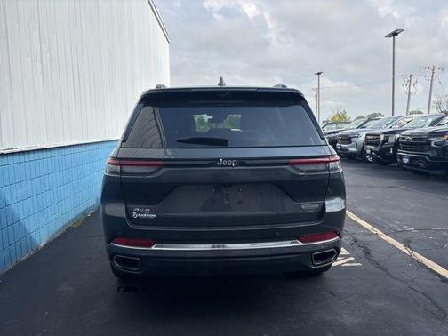 2022 Jeep Grand Cherokee Overland