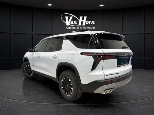 Polar White 2026 Chevrolet Traverse Z71