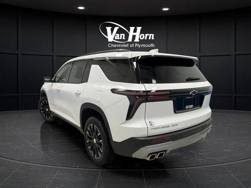 Summit White 2025 Chevrolet Traverse LT