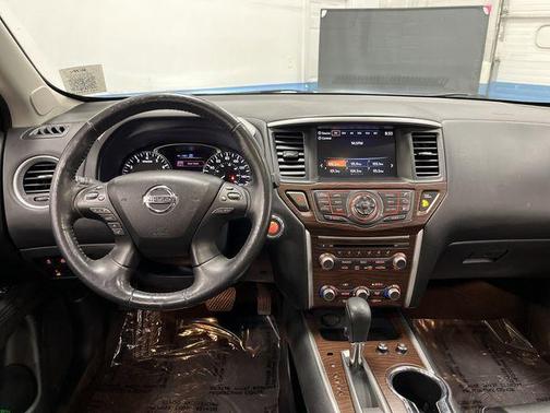 2020 Nissan Pathfinder Platinum