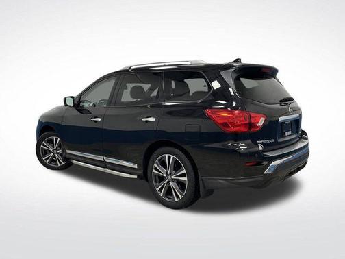 2020 Nissan Pathfinder Platinum