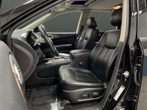 2020 Nissan Pathfinder Platinum