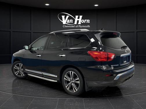 2020 Nissan Pathfinder Platinum