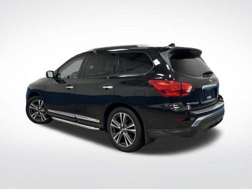 2020 Nissan Pathfinder Platinum