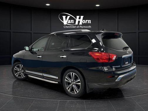 2020 Nissan Pathfinder Platinum