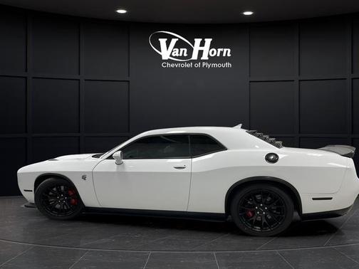 Bright White Clearcoat 2016 Dodge Challenger SRT Hellcat