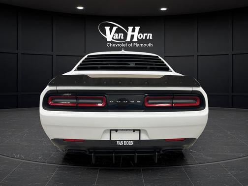 Bright White Clearcoat 2016 Dodge Challenger SRT Hellcat