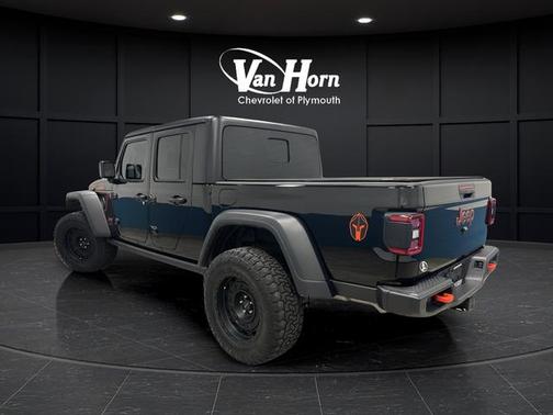 Black Clearcoat 2024 Jeep Gladiator Mojave