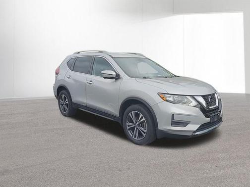Brilliant Silver Metallic 2019 Nissan Rogue SV