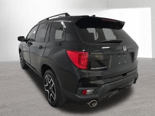Crystal Black Pearl 2023 Honda Passport Elite