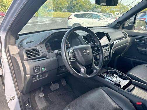 2022 Honda Pilot Black Edition