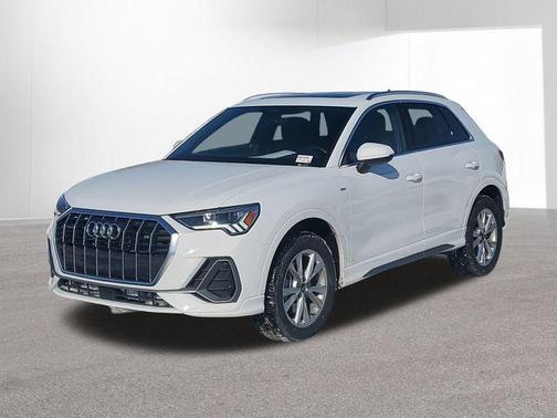 2024 Audi Q3 45 S line Premium