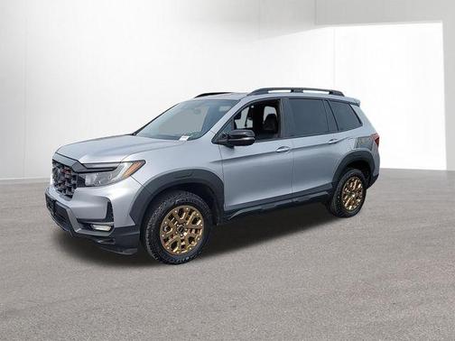 Lunar Silver Metallic 2023 Honda Passport TrailSport