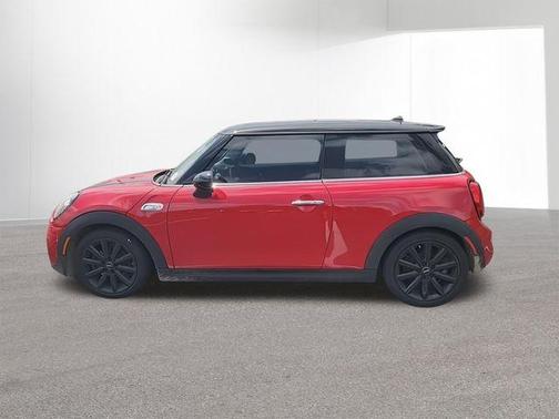 Chili Pepper Red 2019 MINI Hardtop Cooper S
