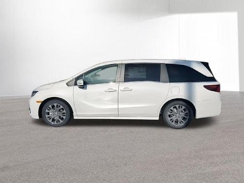 Platinum White Pearl 2026 Honda Odyssey Touring