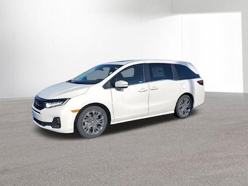 Platinum White Pearl 2026 Honda Odyssey Touring