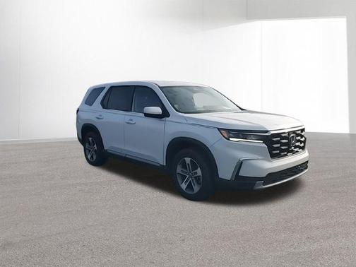 2023 Honda Pilot EX-L 8-Passenger