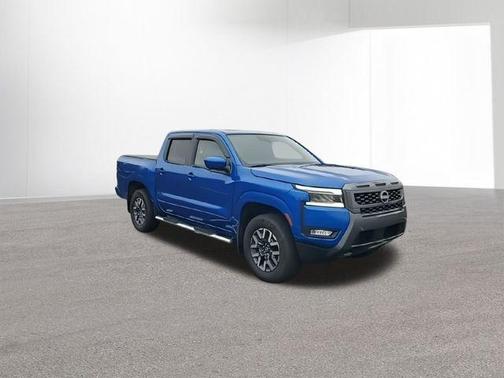 2025 Nissan Frontier SL