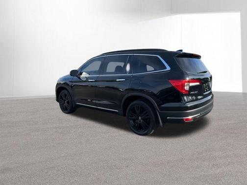 2021 Honda Pilot Touring 8-Passenger