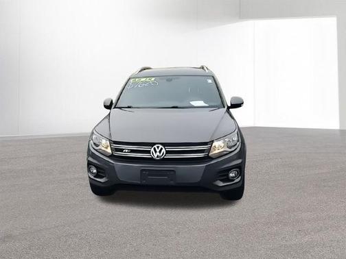 2016 Volkswagen Tiguan R-Line