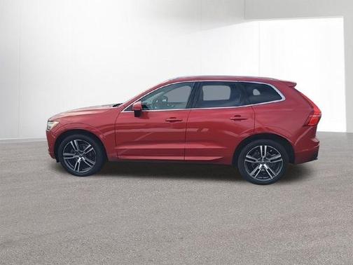 2019 Volvo XC60 T5 Momentum