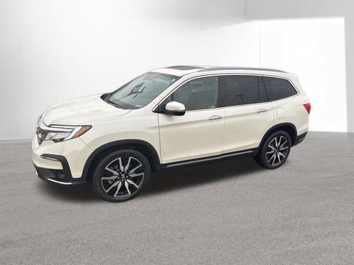 White Diamond Pearl 2019 Honda Pilot Touring 8-Passenger