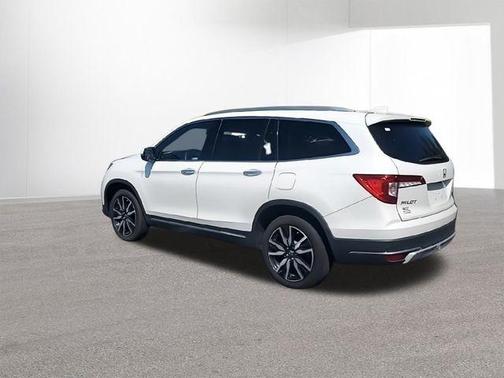 2022 Honda Pilot Touring 7-Passenger