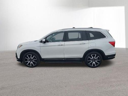 2021 Honda Pilot Touring 8-Passenger