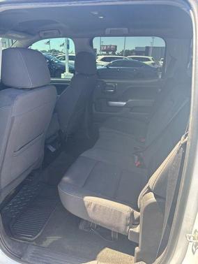 Summit White 2018 Chevrolet Silverado 1500 LT