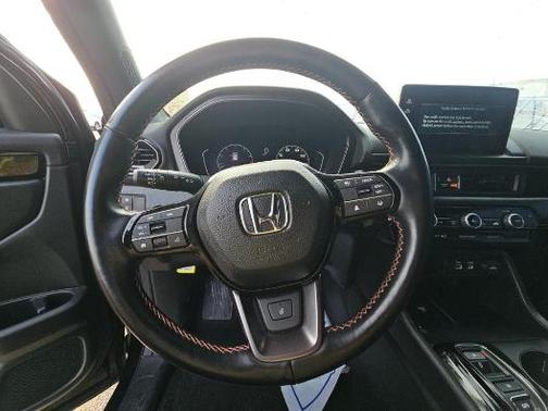 Crystal Black Pearl 2023 Honda Pilot TrailSport