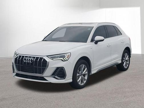 2023 Audi Q3 45 S line Premium