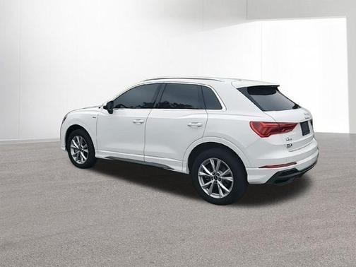 2023 Audi Q3 45 S line Premium