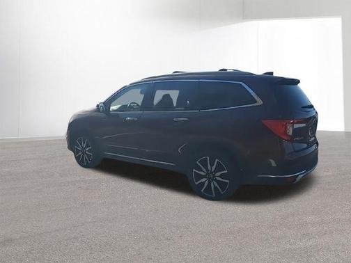 2022 Honda Pilot Touring 7-Passenger