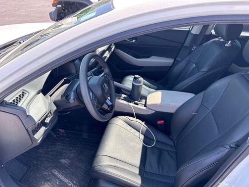 Platinum White Pearl 2024 Honda Accord EX