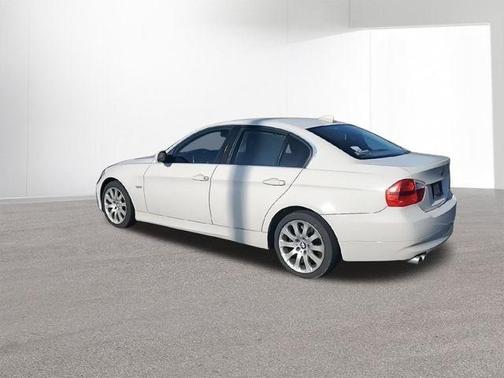 2006 BMW 330 i