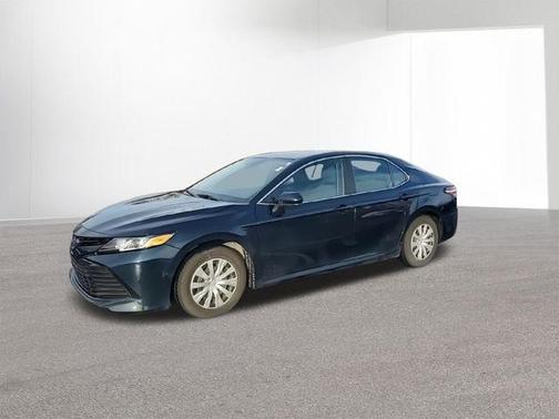 2020 Toyota Camry Hybrid LE